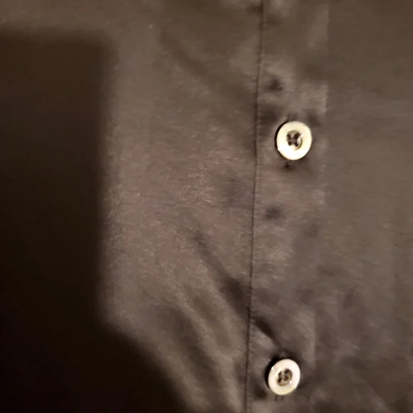 New Slipintosoft Button Down 100% Silk Black Blouse Size Medium Women NWOT - Picture 6 of 9